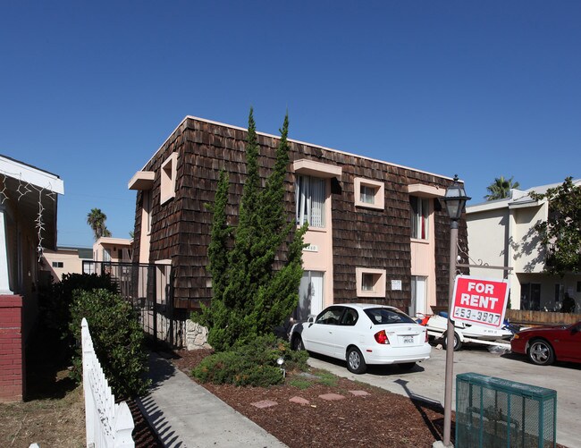 4460 Mississippi St in San Diego, CA - Building Photo - Building Photo