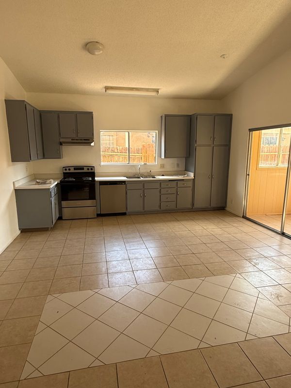 51965 Avenida Villa