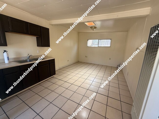 1622 Coal Ave SE in Albuquerque, NM - Building Photo - Building Photo