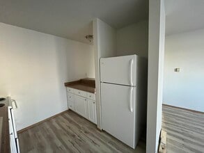 3809 S 35th St in Greenfield, WI - Foto de edificio - Building Photo