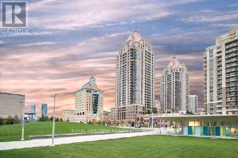 4090 Living Arts Dr in Mississauga, ON - Building Photo - Building Photo