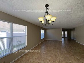9056 Quail Creek Dr in Tampa, FL - Foto de edificio - Building Photo
