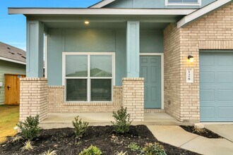 128 The Good Wy in Jarrell, TX - Building Photo - Building Photo