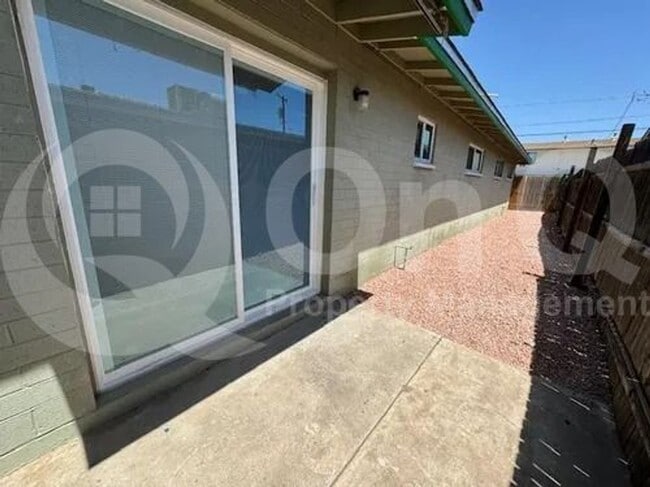 1717 N 42nd St in Phoenix, AZ - Building Photo - Building Photo