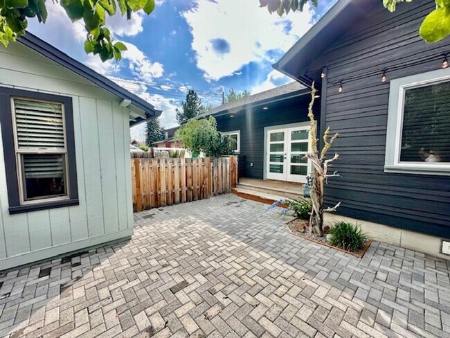 property at 1135 NW Baltimore Ave