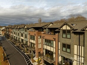 205 Broadway St in Asheville, NC - Building Photo - Building Photo