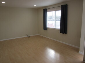 1351 Scott Blvd in Santa Clara, CA - Building Photo - Building Photo