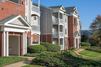 120 Yellowstone Dr in Charlottesville, VA - Building Photo - Building Photo