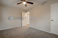 1112 Cornish St NE photo'