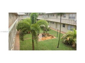 1370 NE 119th St in Miami, FL - Building Photo