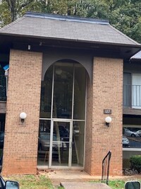 127 Orchard Trace Ln