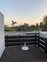 872 Hanley Ave in Los Angeles, CA - Building Photo - Building Photo