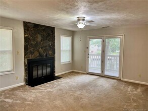 698 Bartons Landing Pl in Fayetteville, NC - Building Photo - Building Photo