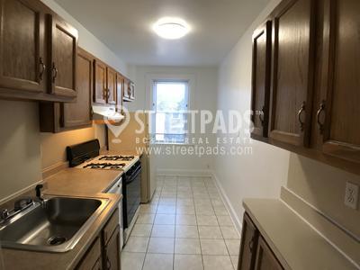 100 Kilsyth Rd in Boston, MA - Building Photo