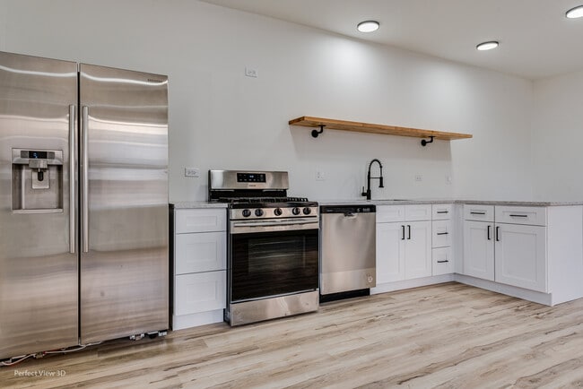 1123 N Mozart St in Chicago, IL - Building Photo - Building Photo