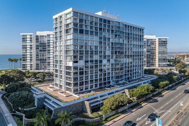 Las Flores Tower in Coronado, CA - Building Photo - Building Photo