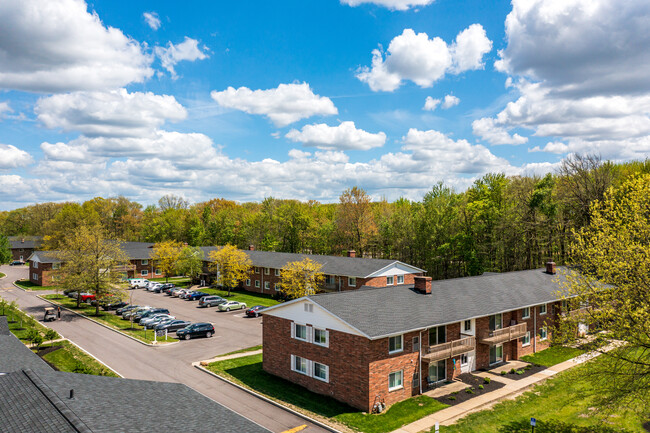 Solon Park Apartments in Solon, OH - Building Photo - Building Photo