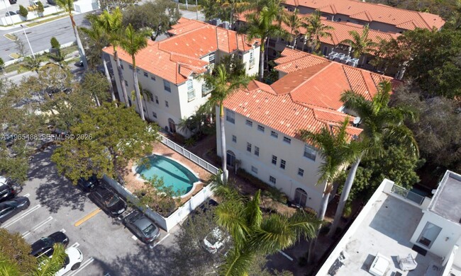 3356 Bird Ave in Miami, FL - Building Photo - Building Photo