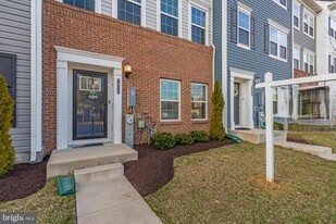 7806 Johnnycake Rd in Woodlawn, MD - Building Photo