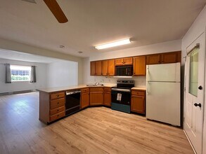 2087 Mary Ellen Ln in State College, PA - Building Photo - Building Photo