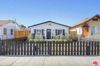 1269 1/2 S Muirfield Rd in Los Angeles, CA - Building Photo - Building Photo