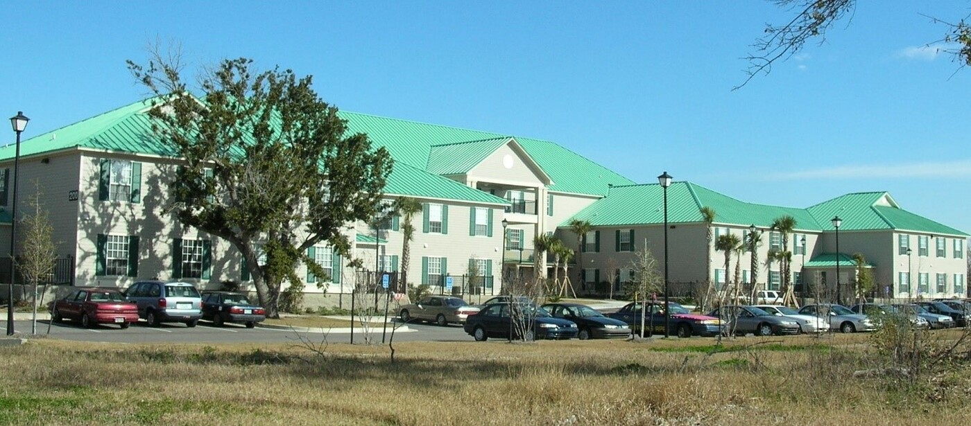 Cadet Point in Biloxi, MS - Building Photo