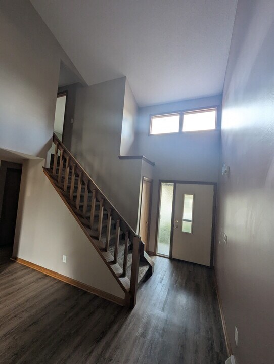 8 Eastwood Pkwy in Depew, NY - Building Photo