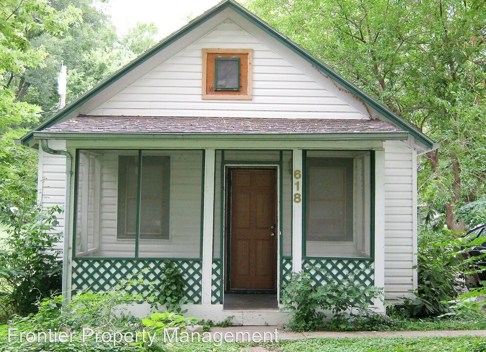 618 Thurston St in Manhattan, KS - Building Photo