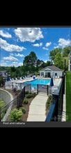4455 Reed Creek Dr, Unit Unit 207 in Sherrills Ford, NC - Building Photo - Building Photo