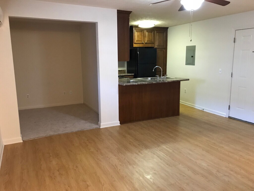 The Sheldrake Apartments Indianapolis, IN Apartments