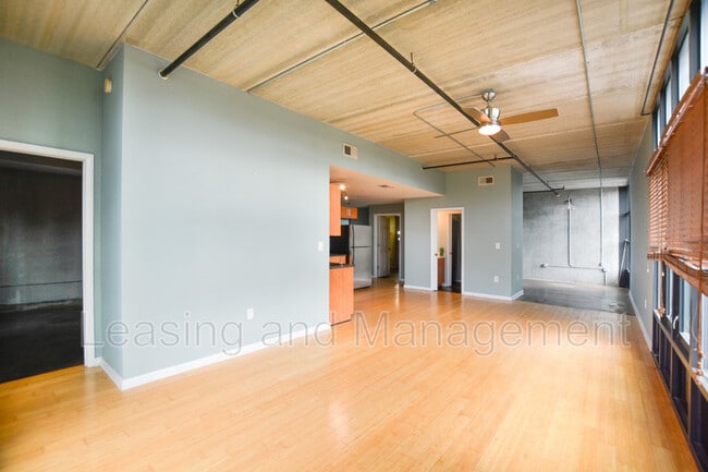 1 Cool Blow St in Charleston, SC - Building Photo - Building Photo