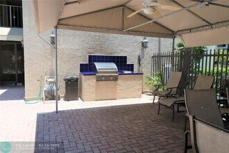 615 NE 12th Ave in Fort Lauderdale, FL - Building Photo - Building Photo