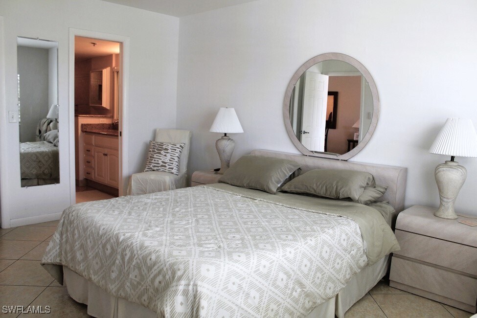 18070 San Carlos Blvd in Fort Myers Beach, FL - Building Photo