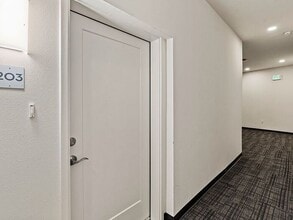 557 Oppenheimer Dr in Los Alamos, NM - Building Photo - Building Photo