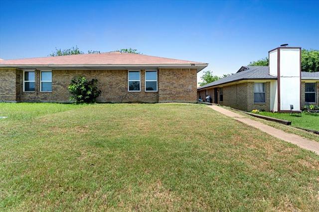 3407 Republic Dr in Forest Hill, TX - Building Photo
