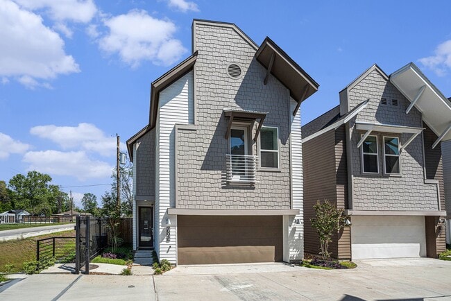 7504 Carver Rd in Houston, TX - Building Photo - Building Photo