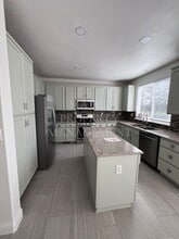 4333 Peninsula Dr in Modesto, CA - Building Photo - Building Photo