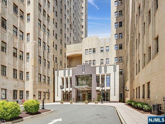 property at 4 Beacon Way