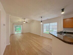 7352 Suncatcher Dr in Hanahan, SC - Building Photo - Building Photo