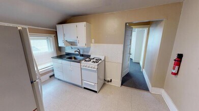 706 Emmet St in Ypsilanti, MI - Building Photo - Building Photo