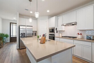 181 Fluttermill Loop in Liberty Hill, TX - Building Photo - Building Photo