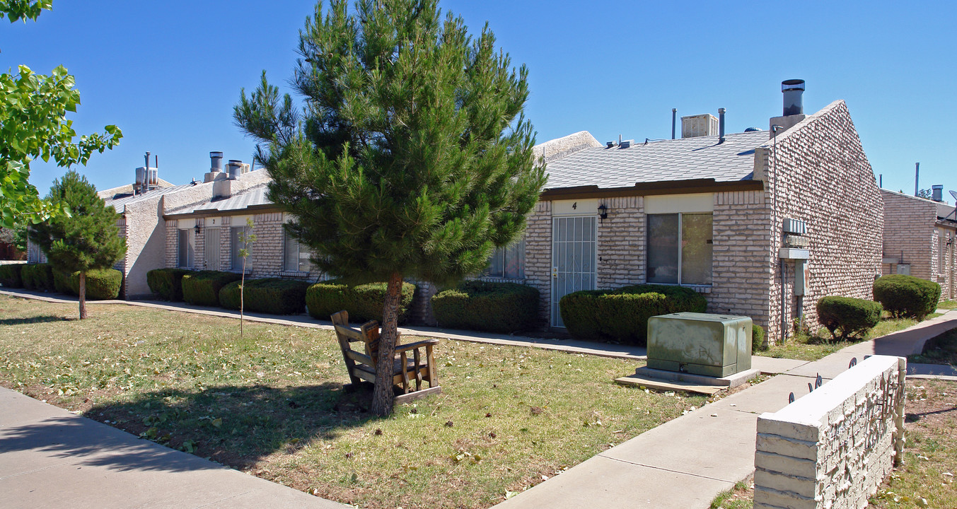 Buena Vida Apartments in El Paso, TX - Building Photo