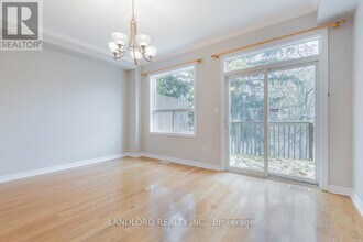 3071 Treadwells Dr in Mississauga, ON - Building Photo - Building Photo