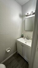 7956 SW 6th St in North Lauderdale, FL - Building Photo - Building Photo