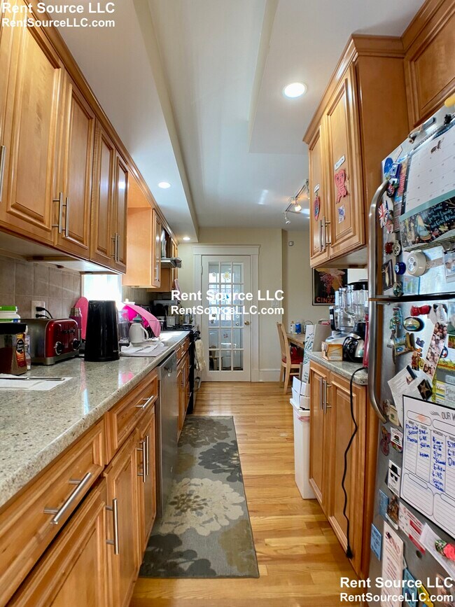 19 Newton Rd in Arlington, MA - Building Photo - Building Photo