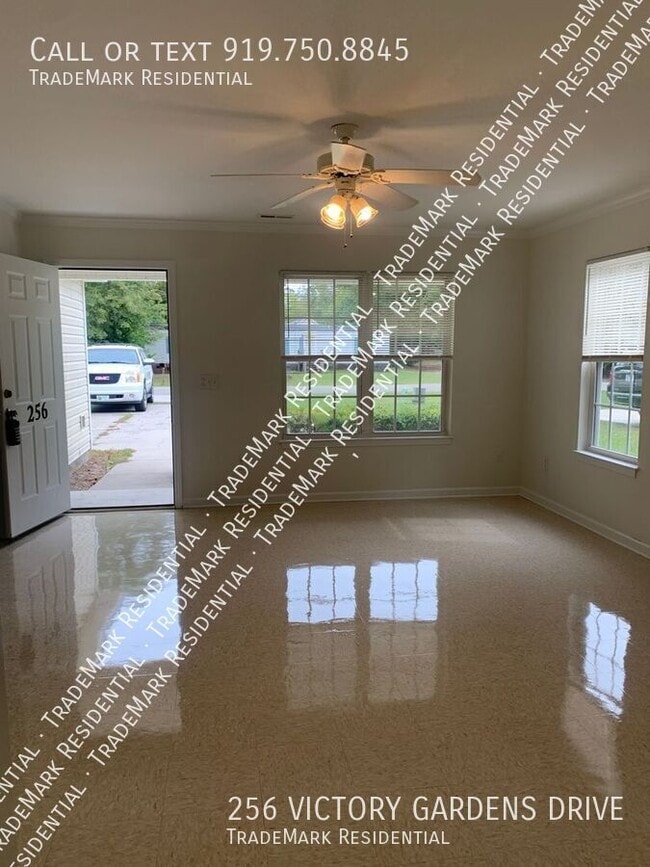 256 Victory Gardens Dr in Wilmington, NC - Building Photo - Building Photo