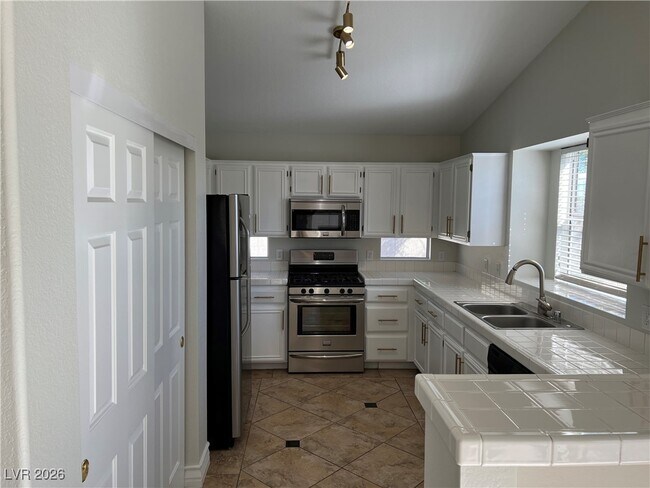 7987 Lone Jogger in Las Vegas, NV - Building Photo - Building Photo