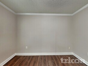 9708 Kent Village Dr in Charlotte, NC - Building Photo - Building Photo