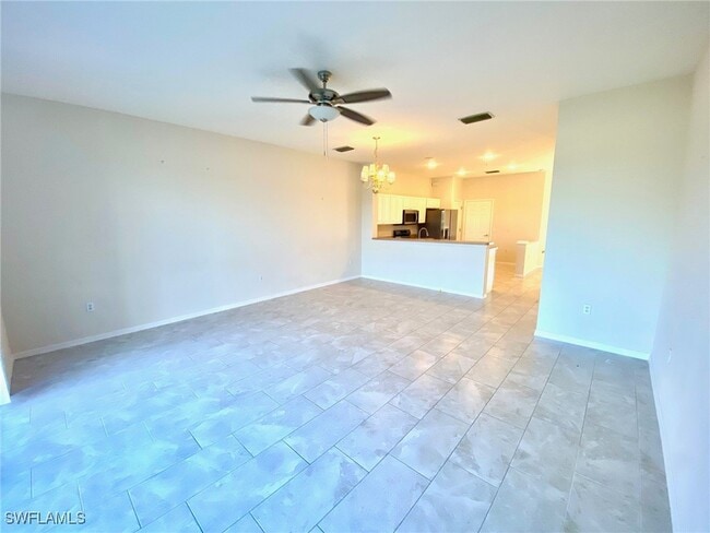 1070 Albany Ct in Naples, FL - Building Photo - Building Photo