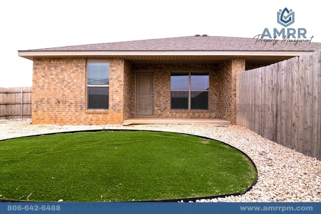 2118 Langford Ave in Lubbock, TX - Foto de edificio - Building Photo